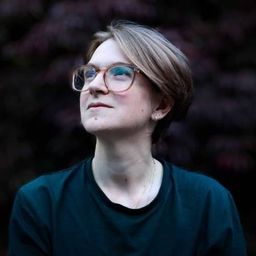 Emma  Hinds