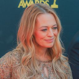 Jeri Ryan