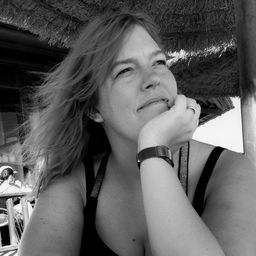 Kelly van der Laan